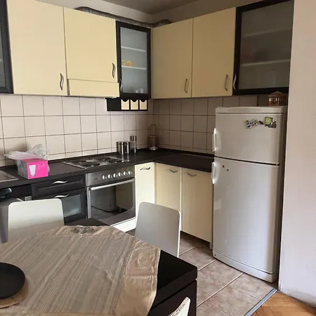 Km Apartment
